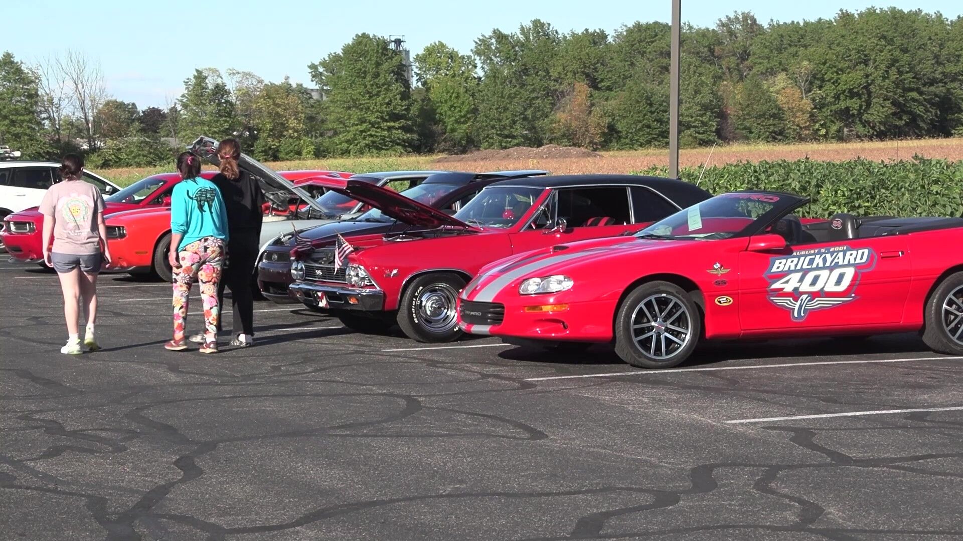 Buckeye Cruisers’ End-of-Summer Cruise-In draws car enthusiasts and supports local causes